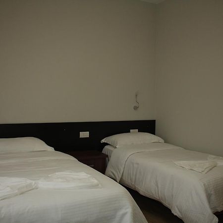 Hotel Eposi Shkodër Dış mekan fotoğraf