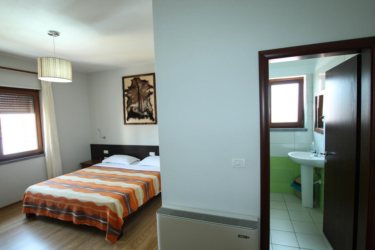 Hotel Eposi Shkodër Dış mekan fotoğraf