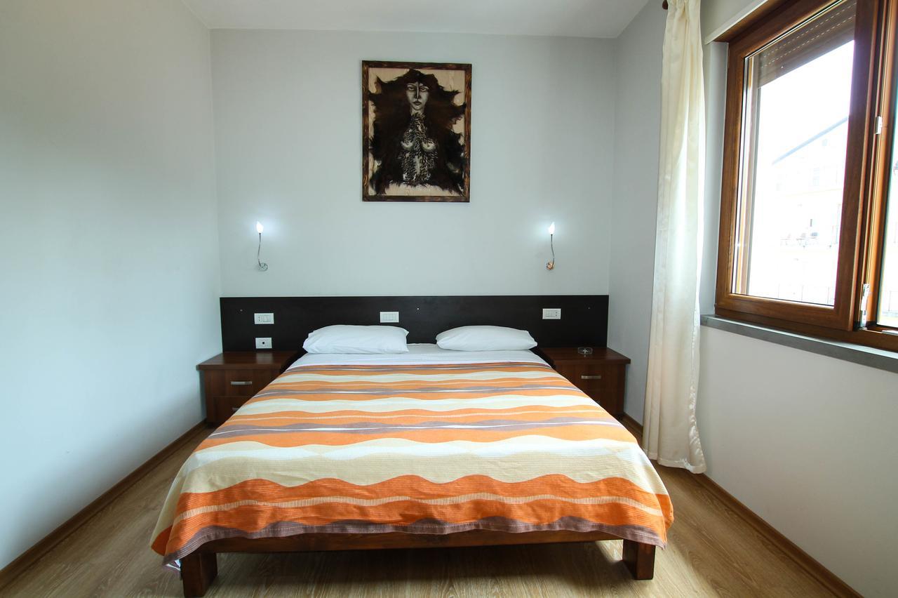 Hotel Eposi Shkodër Dış mekan fotoğraf