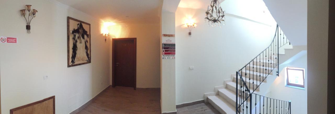 Hotel Eposi Shkodër Dış mekan fotoğraf