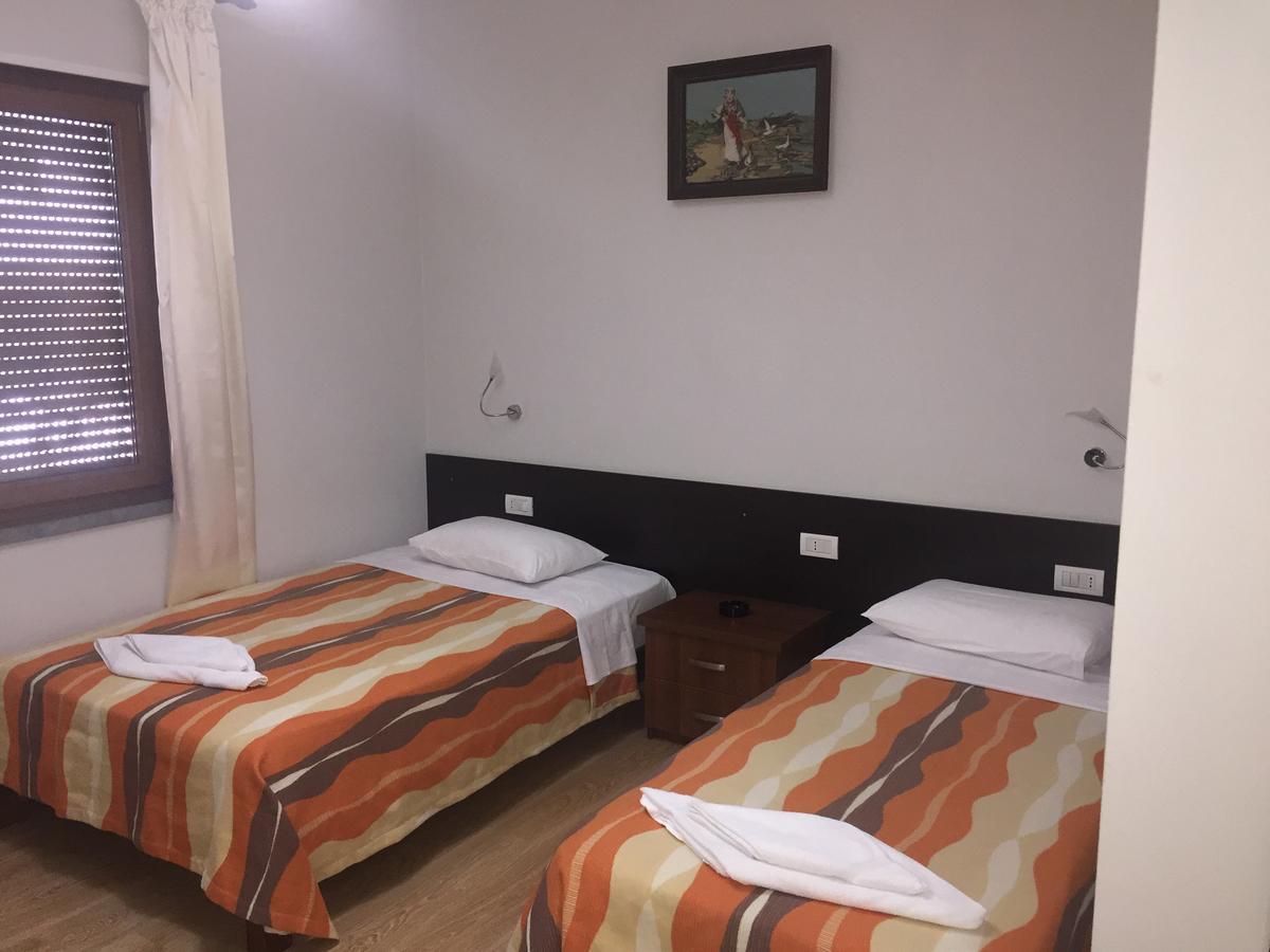 Hotel Eposi Shkodër Dış mekan fotoğraf